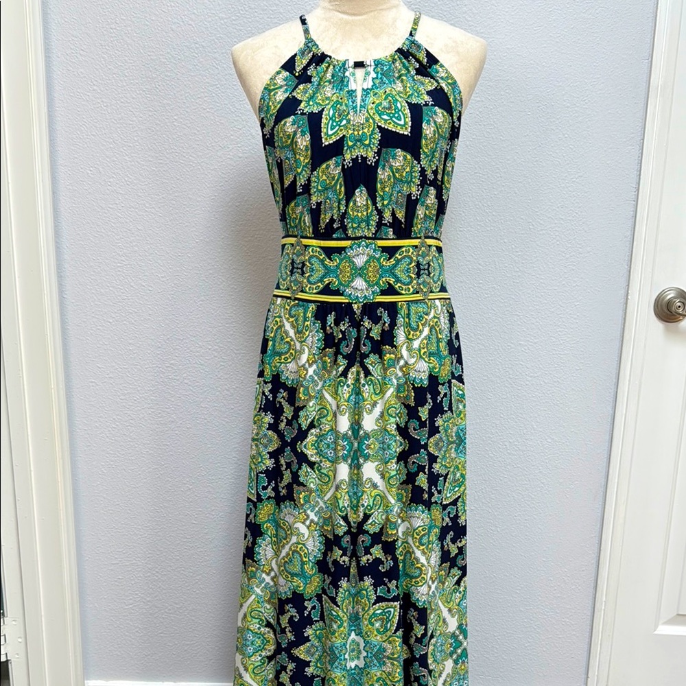 Elegant Green Paisley Maxi Dress